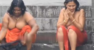 Mom & Daughter Outdoor River Bathing Captured Secretly HD Video